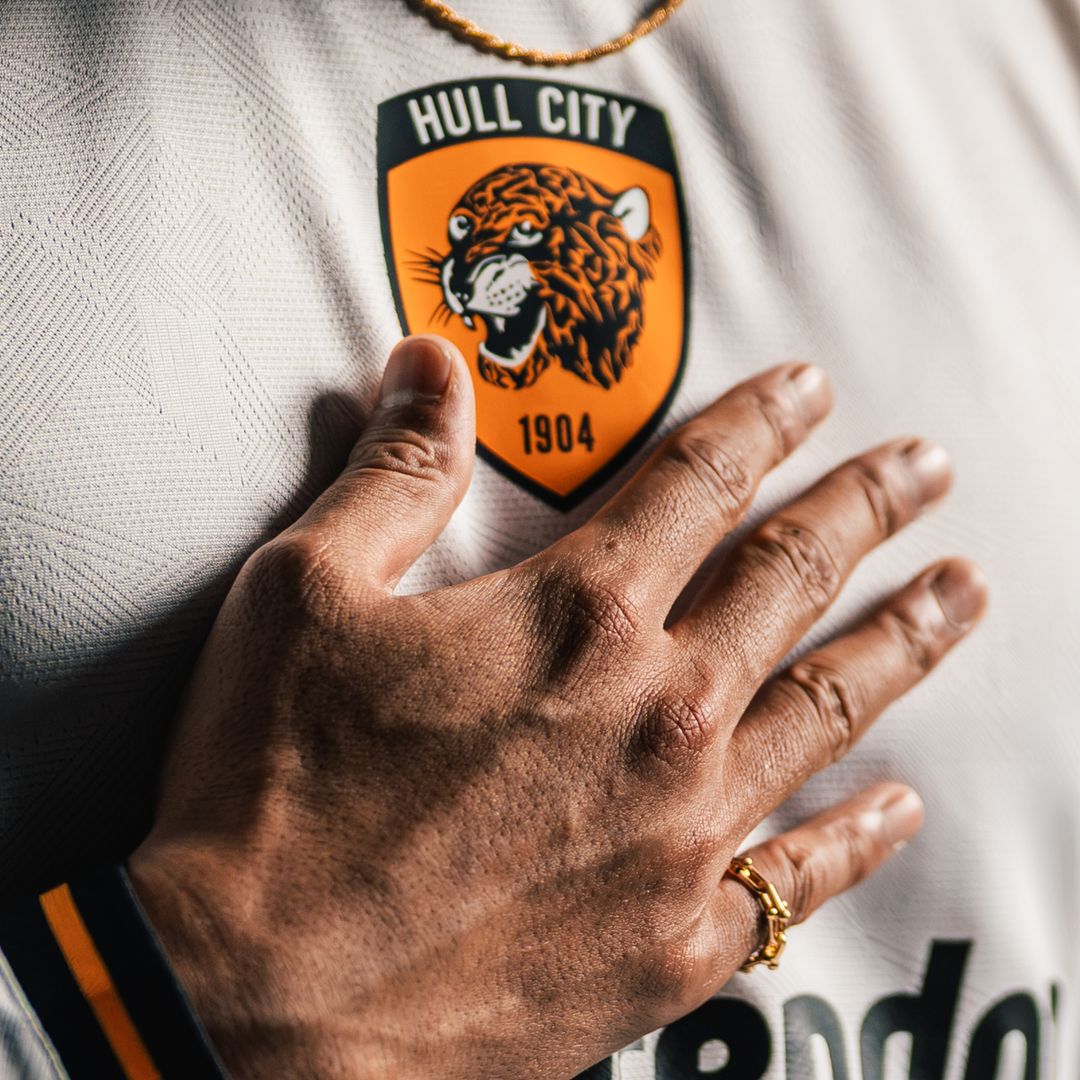 El conjunto inglés presentó a Morita este 24 de julio. Foto: Hull City